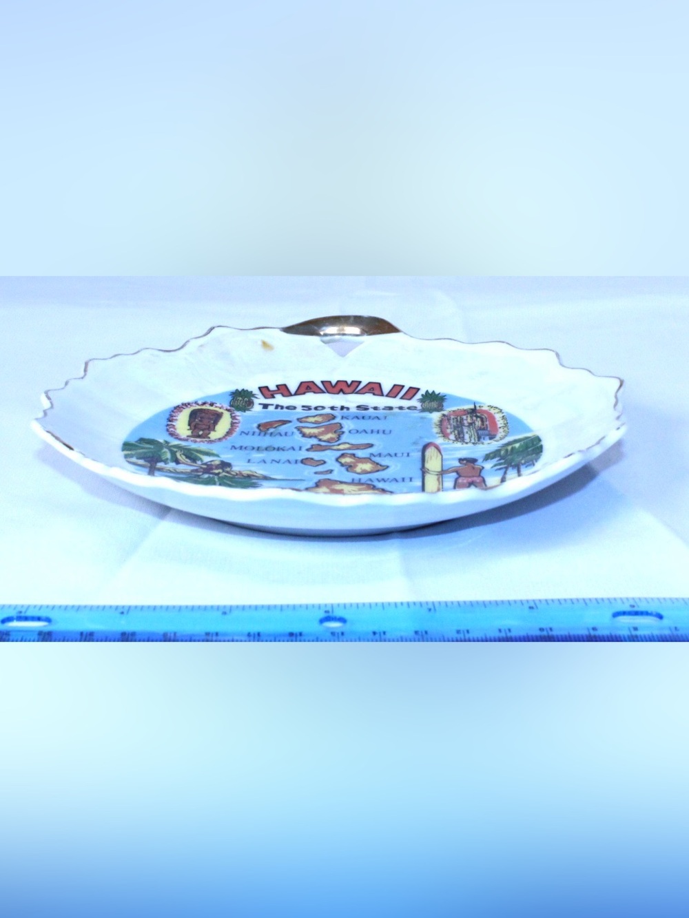 Collectable MCM Hawaii Porcelain Souvenir Lusterware Plate